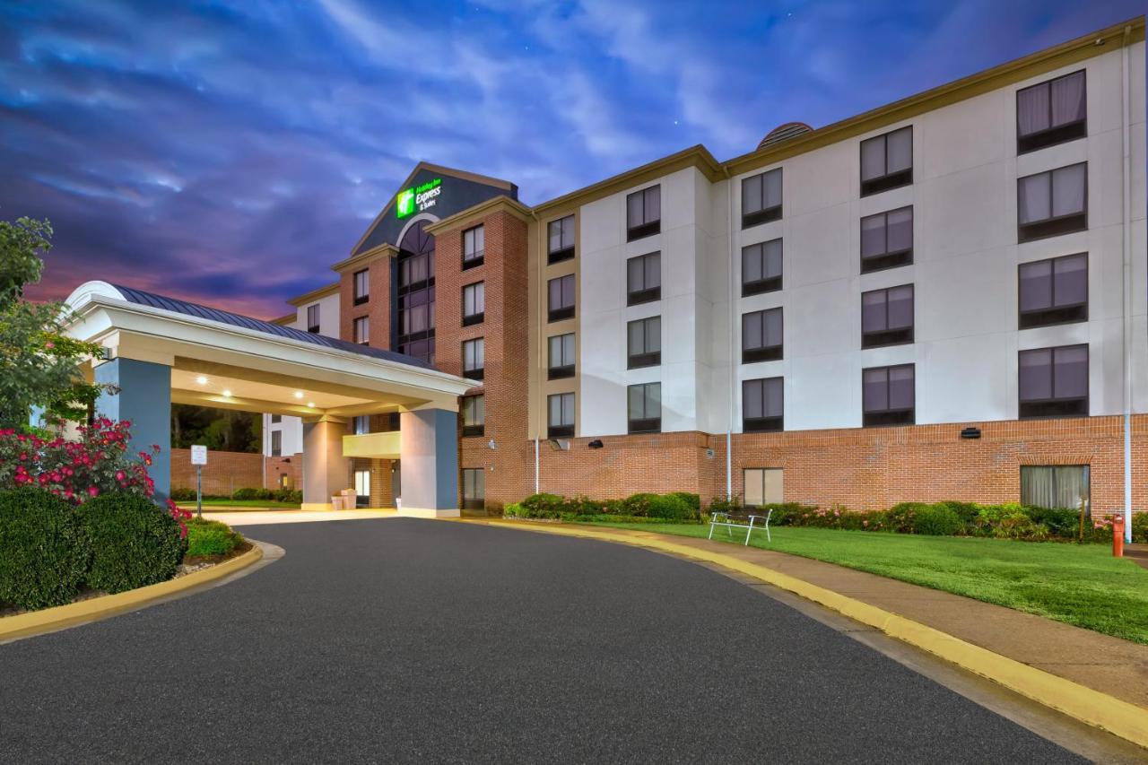 Holiday Inn Express & Suites Chesapeake By Ihg Exterior photo